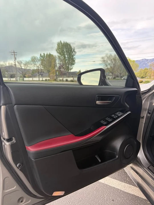 2021 Lexus IS 3rd Gen - Image 11 of 12