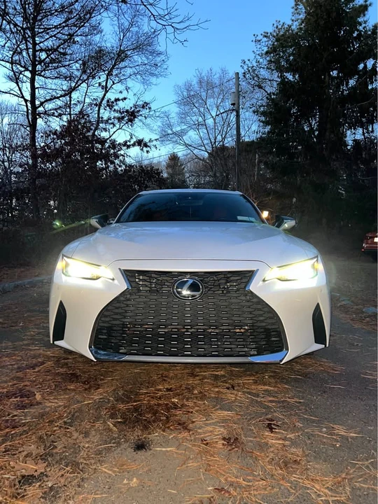 2021 Lexus IS 3rd Gen - Image 4 of 7