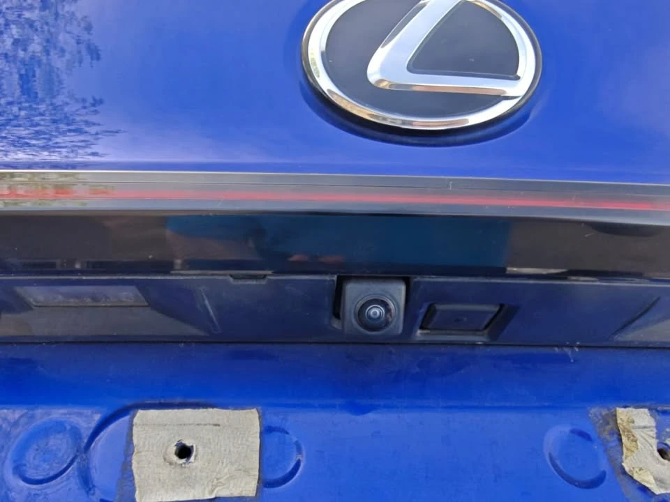 2021 Lexus IS 3rd Gen - Image 9 of 20