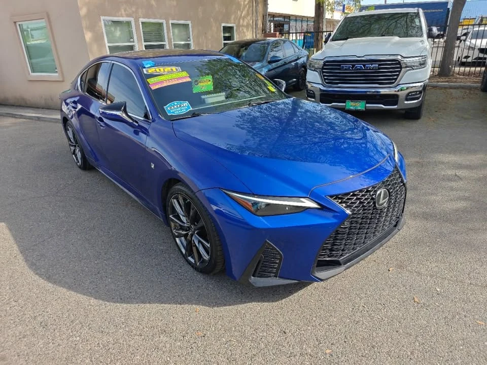 2021 Lexus IS 3rd Gen - Image 4 of 20