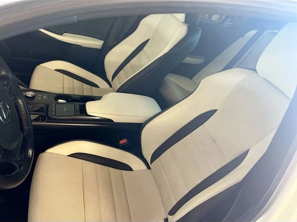 2021 Lexus IS 3rd Gen - Image 7 of 8