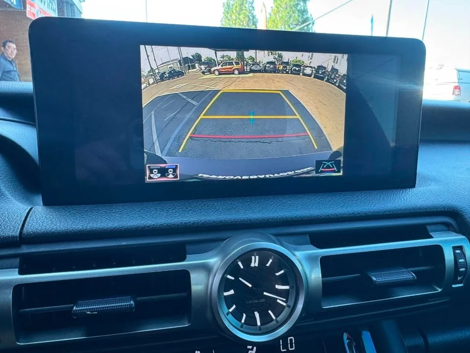 2021 Lexus IS 3rd Gen - Image 16 of 20