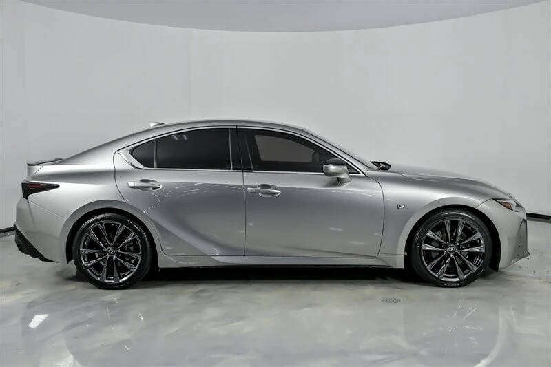 2021 Lexus IS 3rd Gen - Image 13 of 21