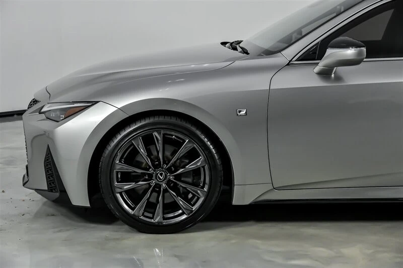 2021 Lexus IS 3rd Gen - Image 6 of 12