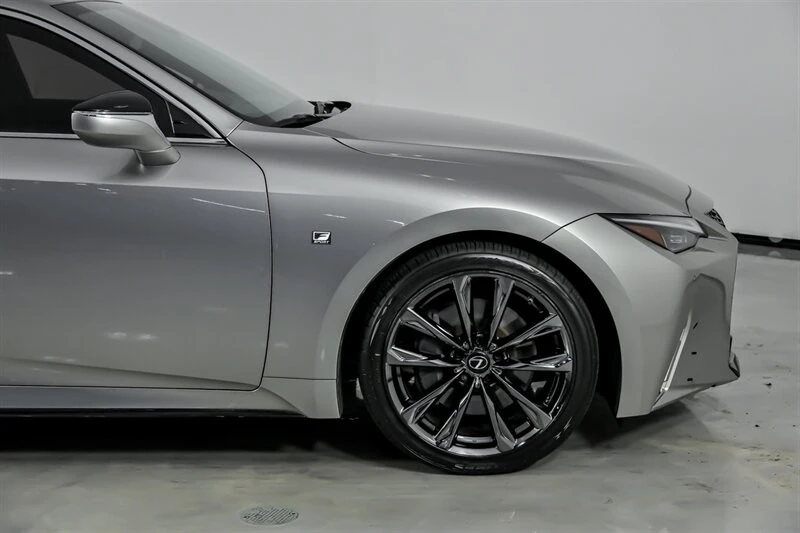 2021 Lexus IS 3rd Gen - Image 14 of 21