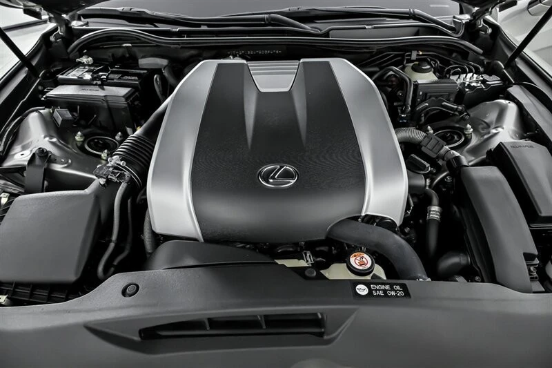 2021 Lexus IS 3rd Gen - Image 16 of 21