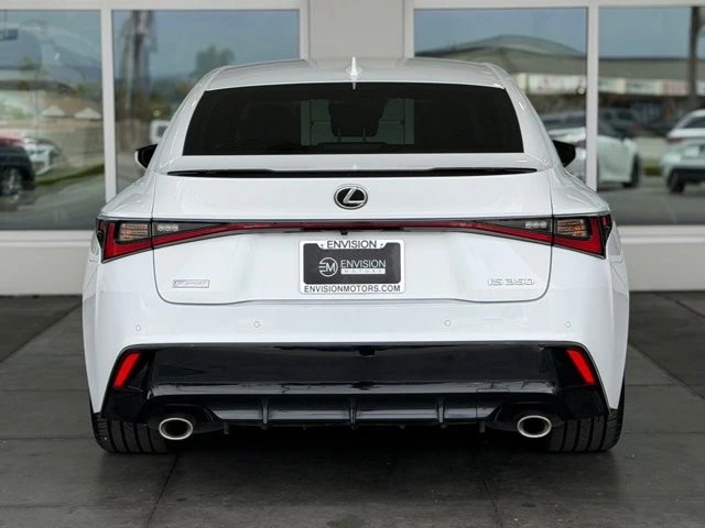 2021 Lexus IS 3rd Gen - Image 12 of 31