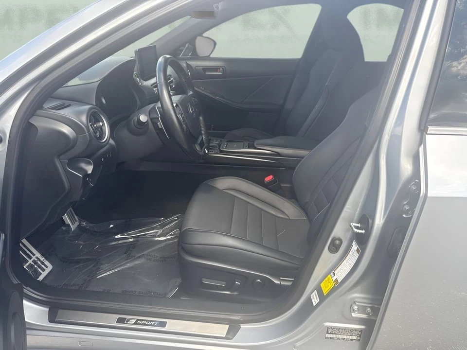 2021 Lexus IS 3rd Gen - Image 5 of 20