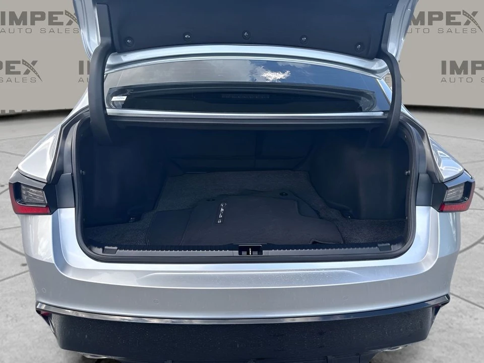 2021 Lexus IS 3rd Gen - Image 16 of 20