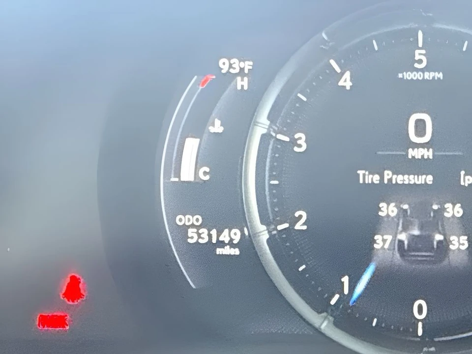 2021 Lexus IS 3rd Gen - Image 13 of 20