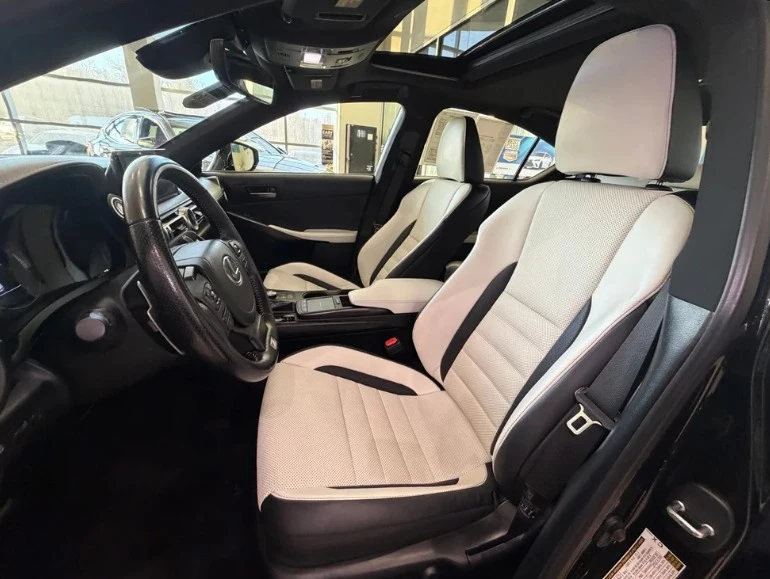 2021 Lexus IS 3rd Gen - Image 7 of 12