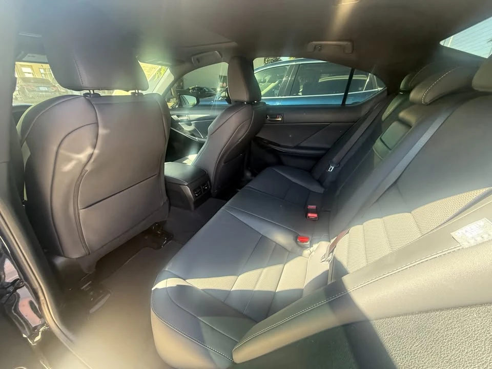 2021 Lexus IS 3rd Gen - Image 6 of 7
