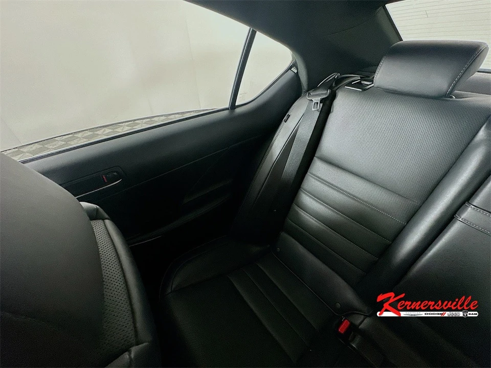 2021 Lexus IS 3rd Gen - Image 12 of 21