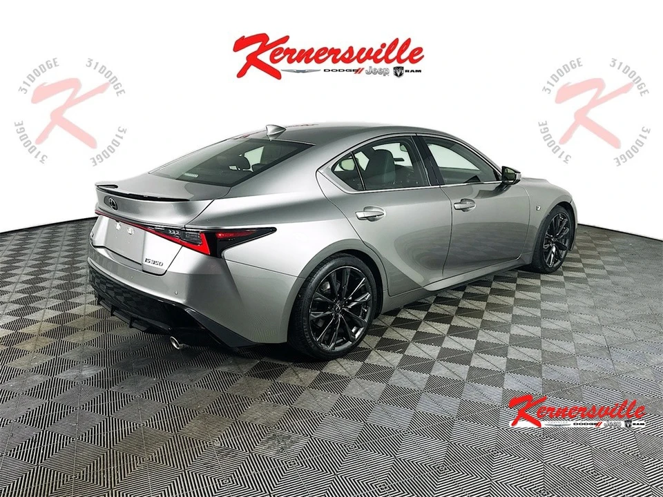 2021 Lexus IS 3rd Gen - Image 7 of 12