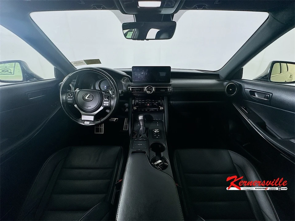 2021 Lexus IS 3rd Gen - Image 10 of 12
