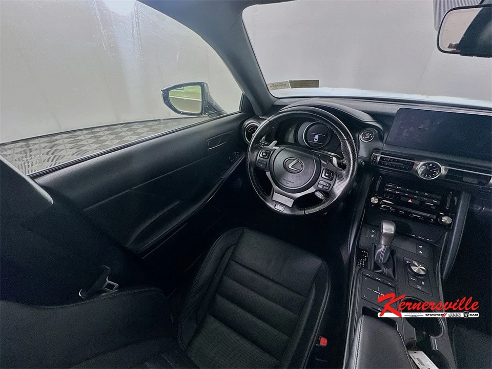 2021 Lexus IS 3rd Gen - Image 9 of 12