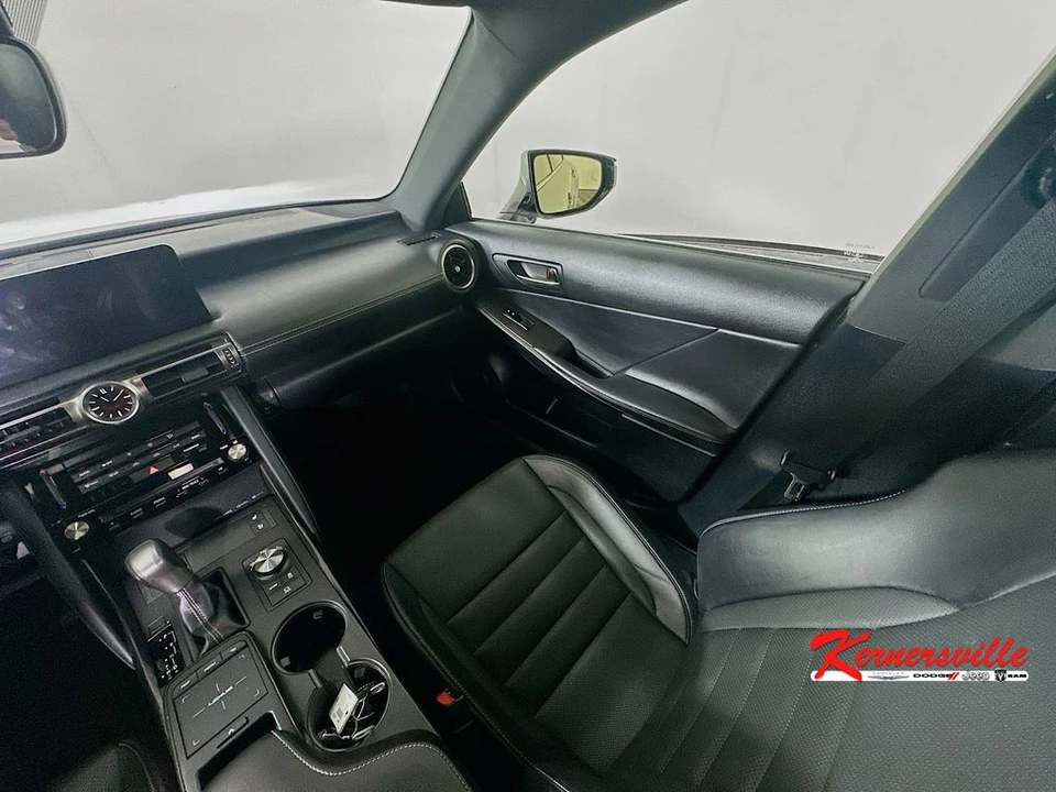 2021 Lexus IS 3rd Gen - Image 11 of 21