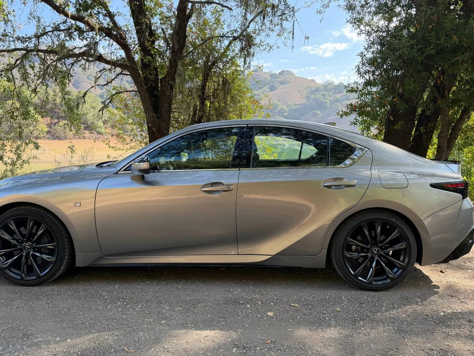 2021 Lexus IS 3rd Gen - Image 3 of 24