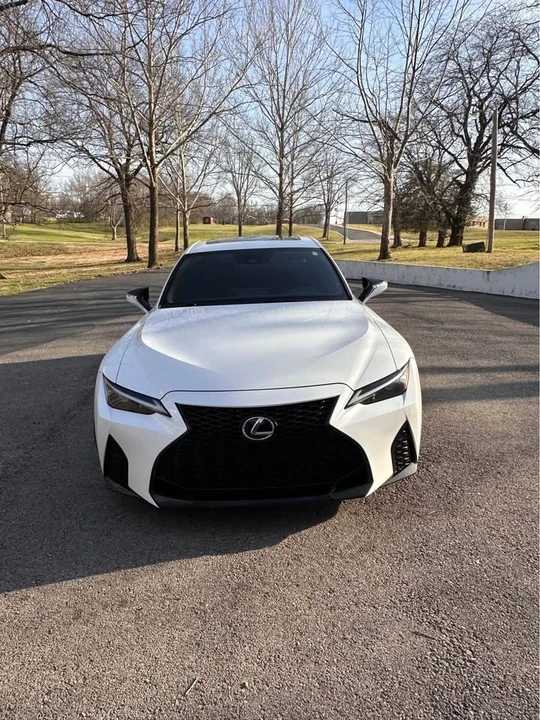 2021 Lexus IS 3rd Gen - Image 5 of 15