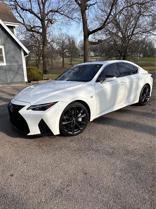 2021 Lexus IS 3rd Gen - Image 3 of 15