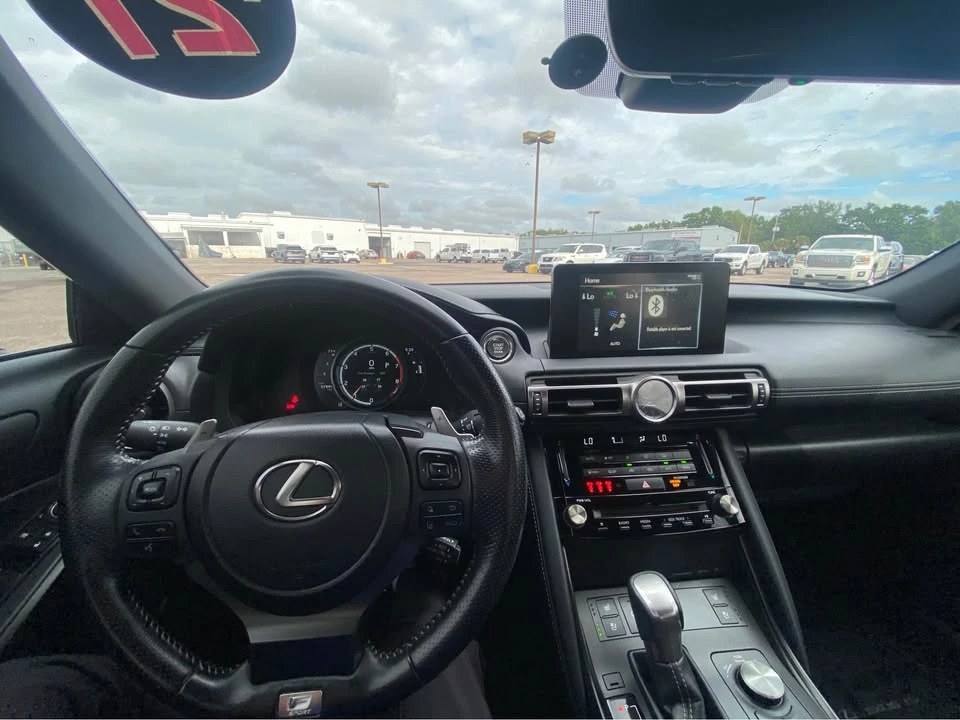 2021 Lexus IS 3rd Gen - Image 15 of 15