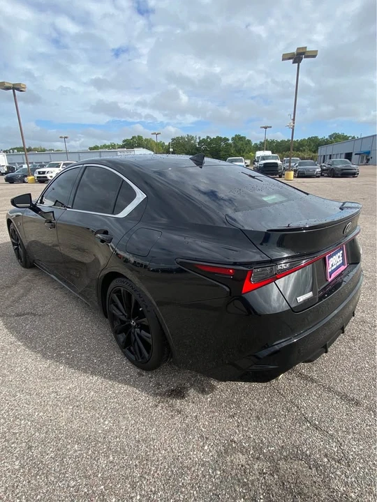 2021 Lexus IS 3rd Gen - Image 4 of 15