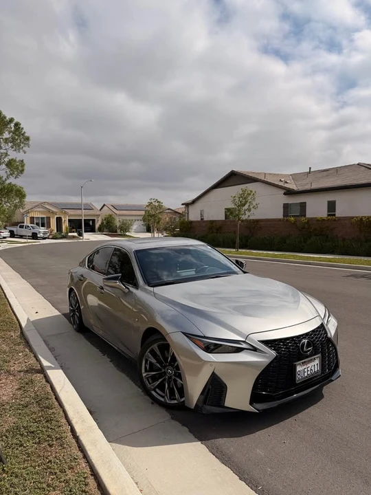 2021 Lexus IS 3rd Gen - Image 3 of 9
