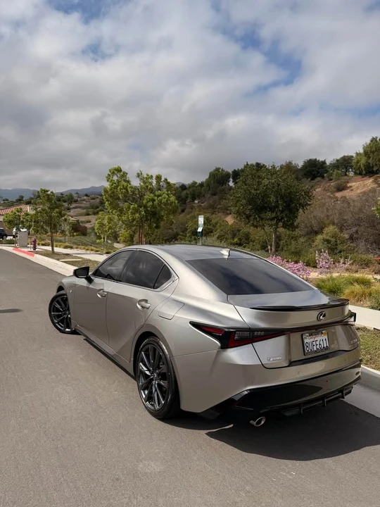 2021 Lexus IS 3rd Gen - Image 6 of 9