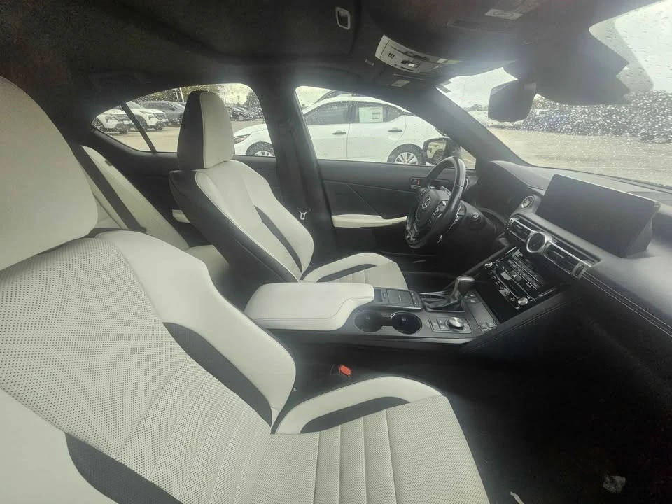 2021 Lexus IS 3rd Gen - Image 6 of 8