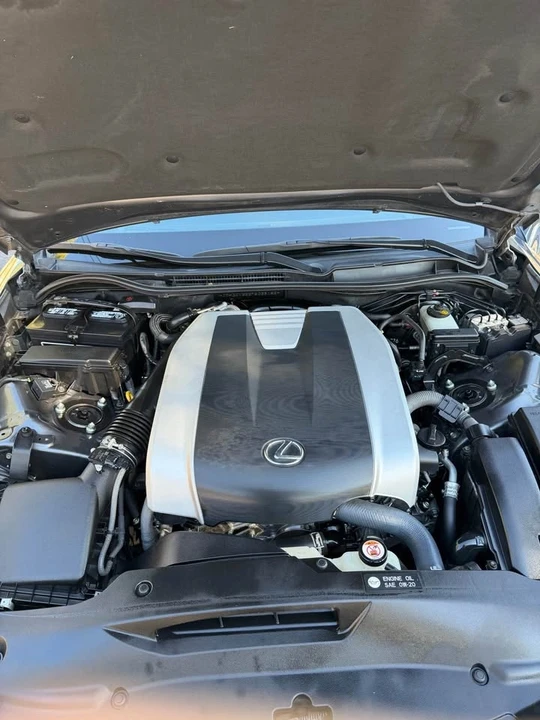2021 Lexus IS 3rd Gen - Image 8 of 10