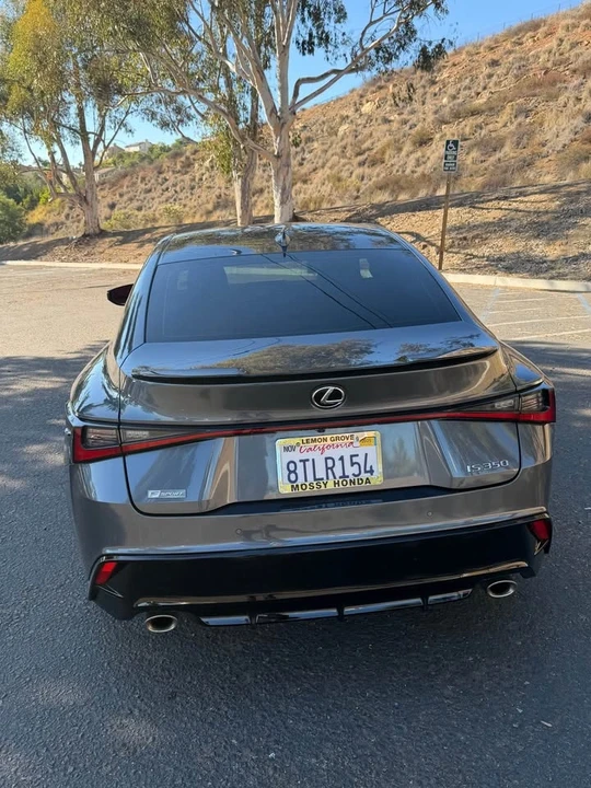 2021 Lexus IS 3rd Gen - Image 3 of 10