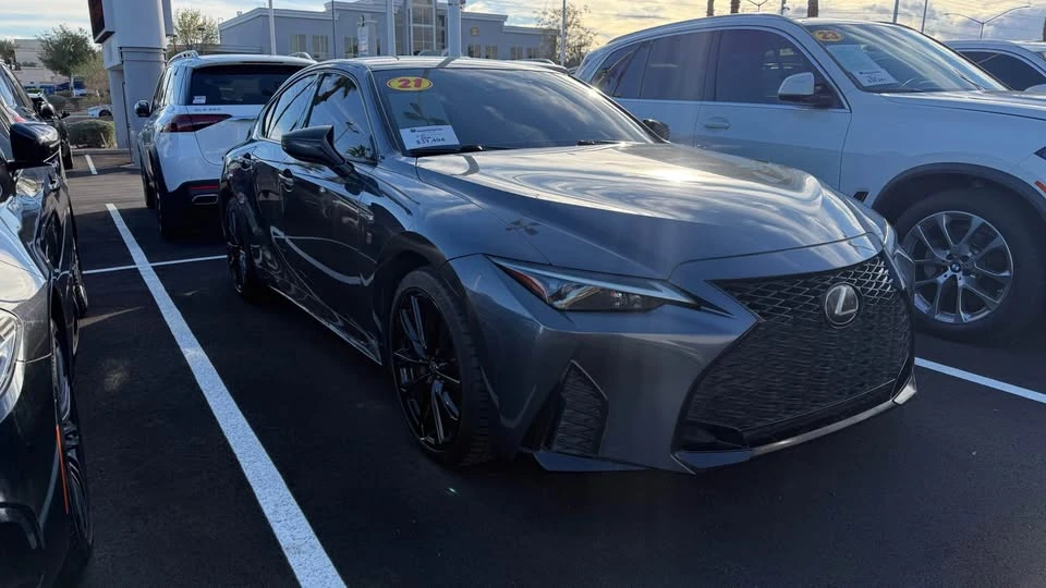 2021 Lexus IS 3rd Gen - Image 3 of 5