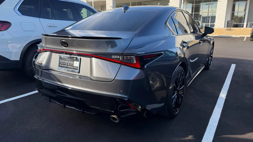 2021 Lexus IS 3rd Gen - Image 4 of 5