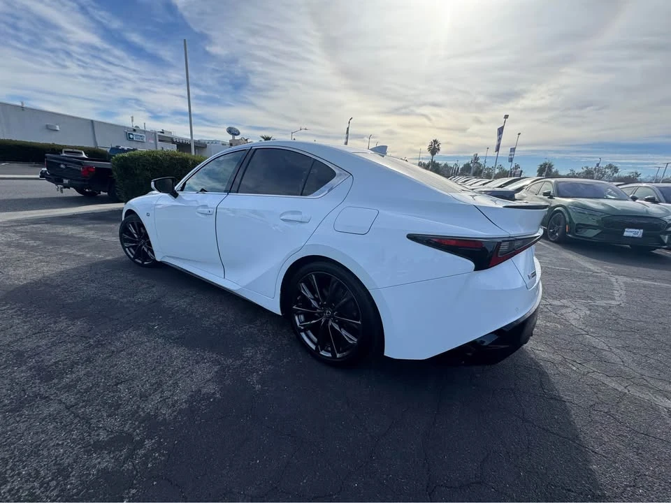2021 Lexus IS 3rd Gen - Image 6 of 12