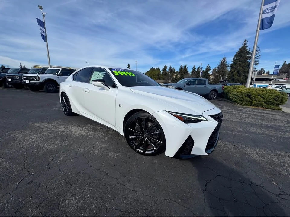 2021 Lexus IS 3rd Gen - Image 2 of 12