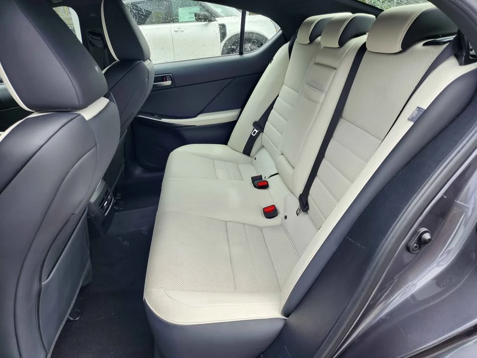 2021 Lexus IS 3rd Gen - Image 7 of 15