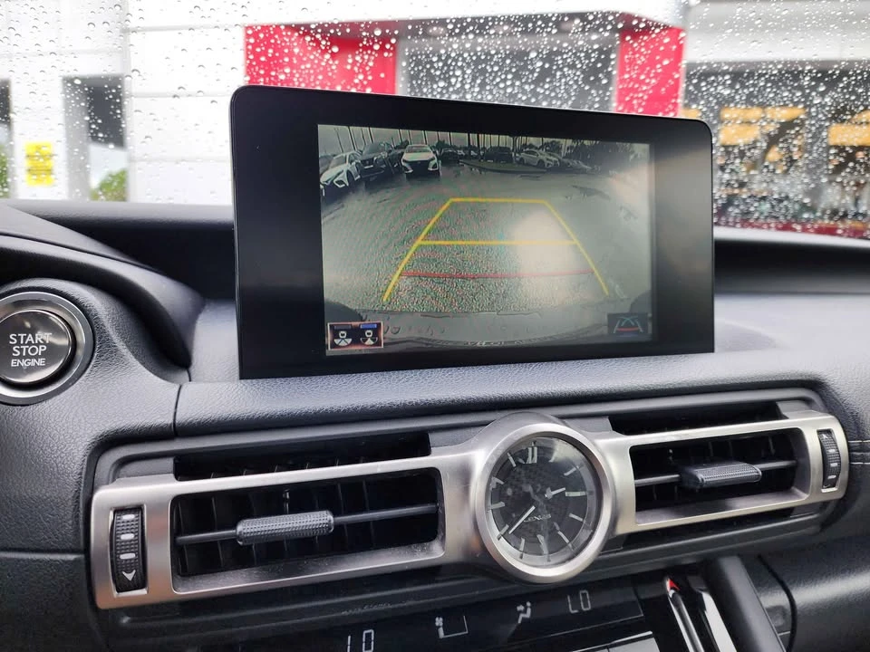 2021 Lexus IS 3rd Gen - Image 10 of 15