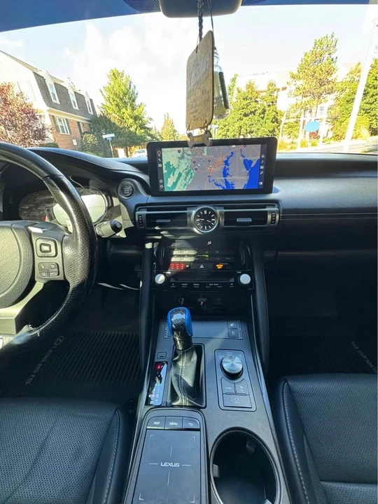 2021 Lexus IS 3rd Gen - Image 16 of 18