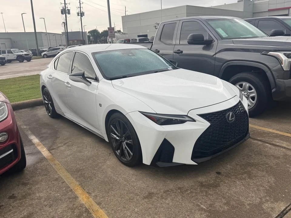 2021 Lexus IS 3rd Gen - Image 2 of 4