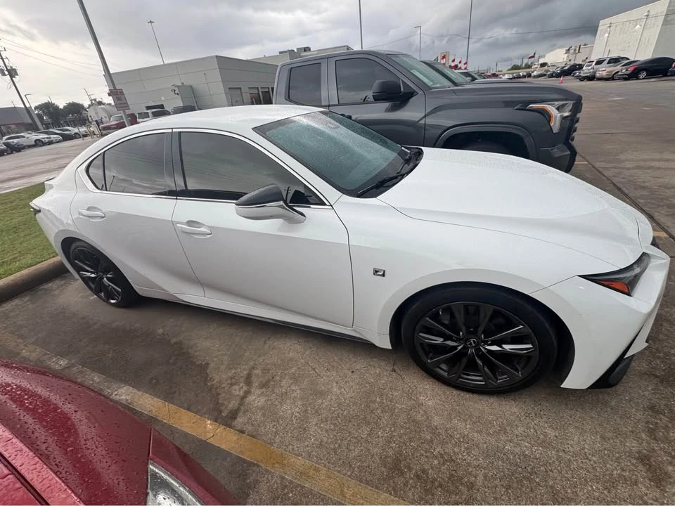 2021 Lexus IS 3rd Gen - Image 3 of 4