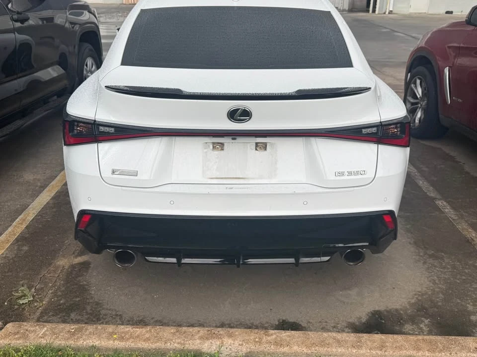2021 Lexus IS 3rd Gen - Image 4 of 4