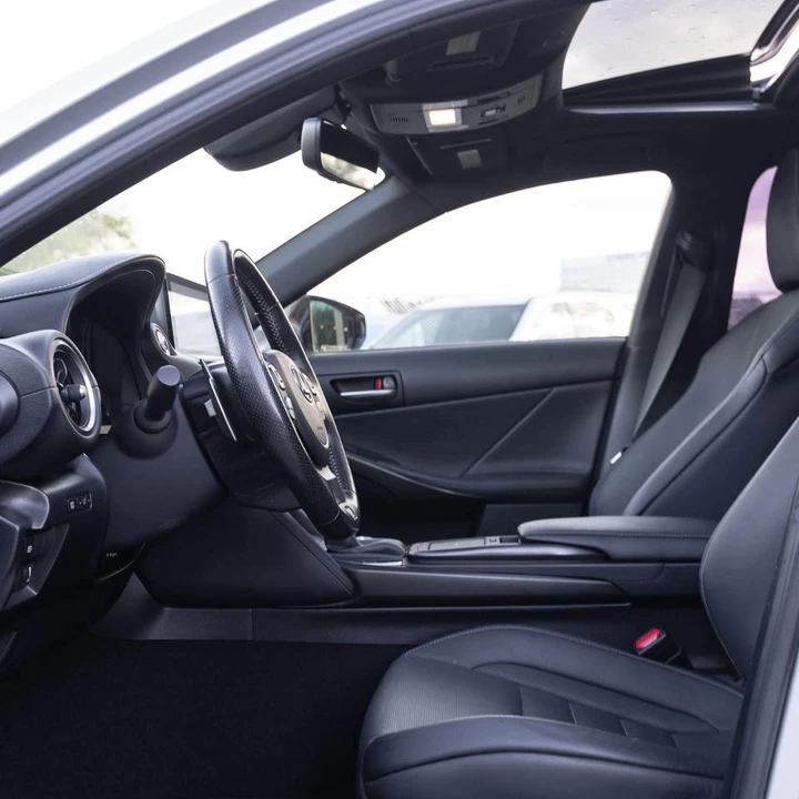 2021 Lexus IS 3rd Gen - Image 18 of 18
