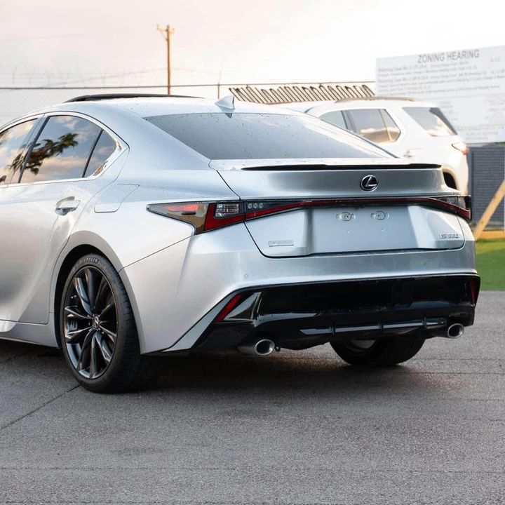 2021 Lexus IS 3rd Gen - Image 3 of 18