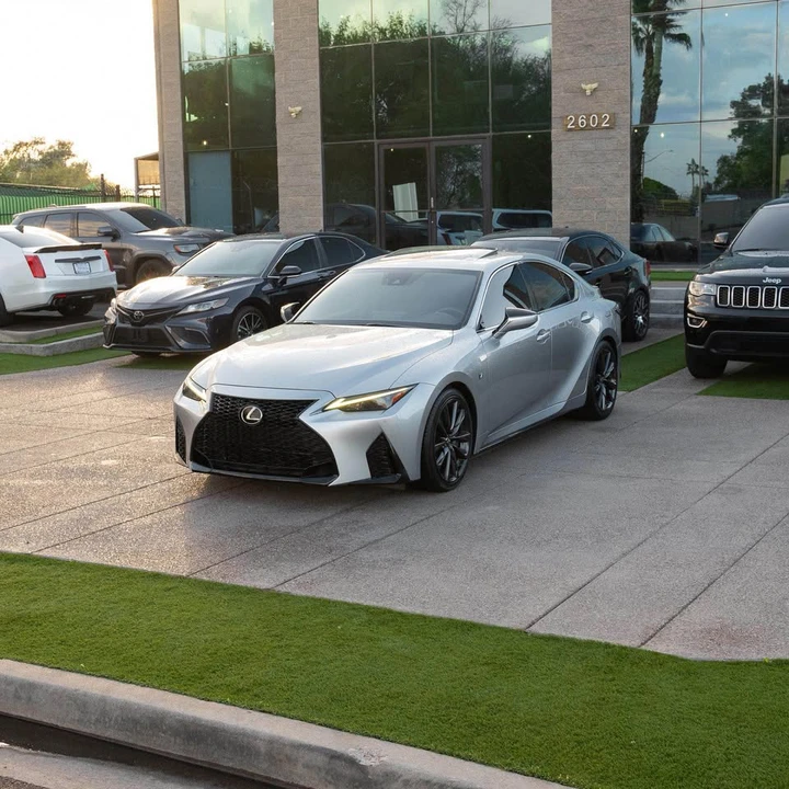2021 Lexus IS 3rd Gen - Image 4 of 18