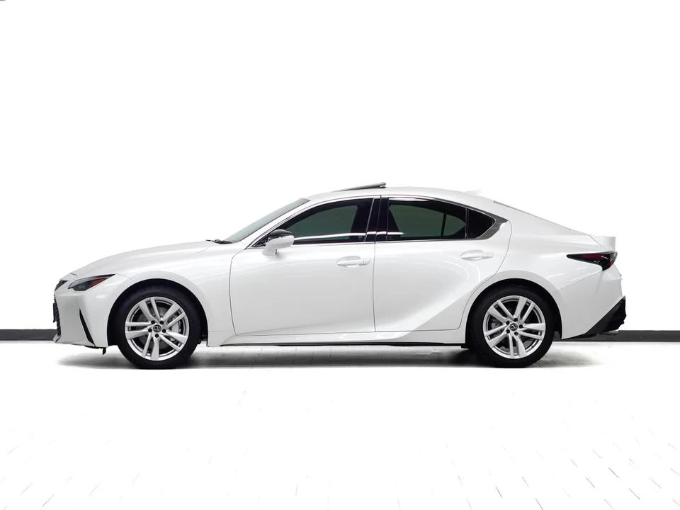 2021 Lexus IS 3rd Gen - Image 4 of 15