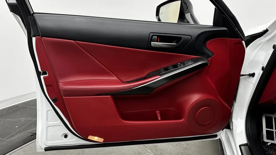 2021 Lexus IS 3rd Gen - Image 8 of 20