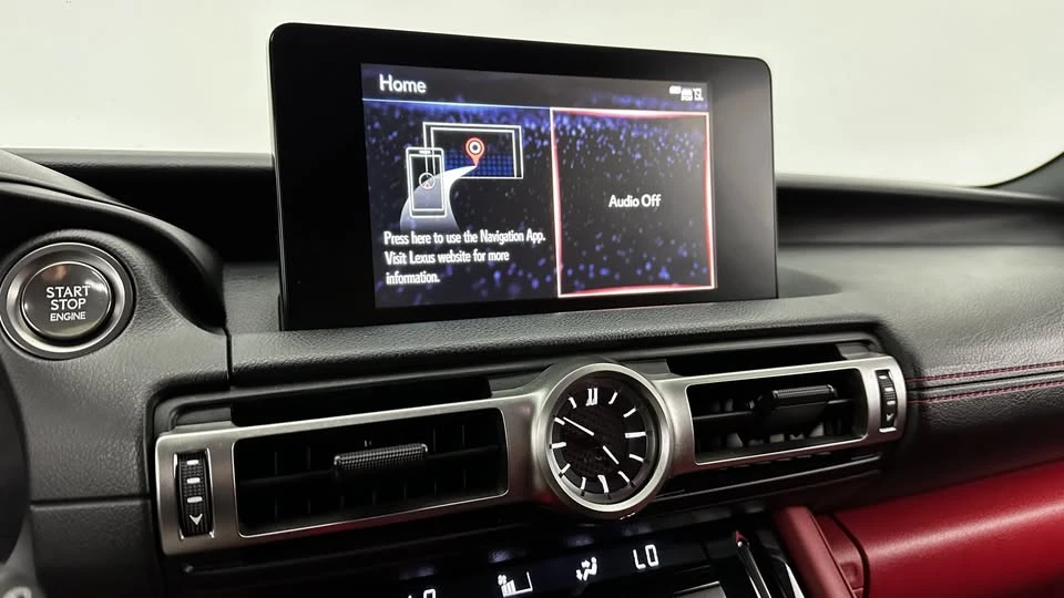 2021 Lexus IS 3rd Gen - Image 16 of 20