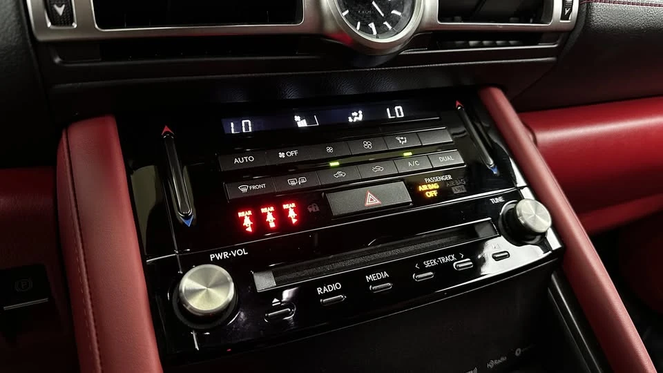 2021 Lexus IS 3rd Gen - Image 15 of 20