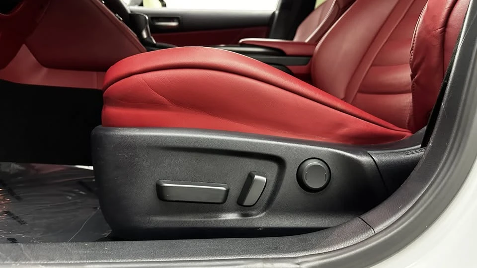 2021 Lexus IS 3rd Gen - Image 11 of 20