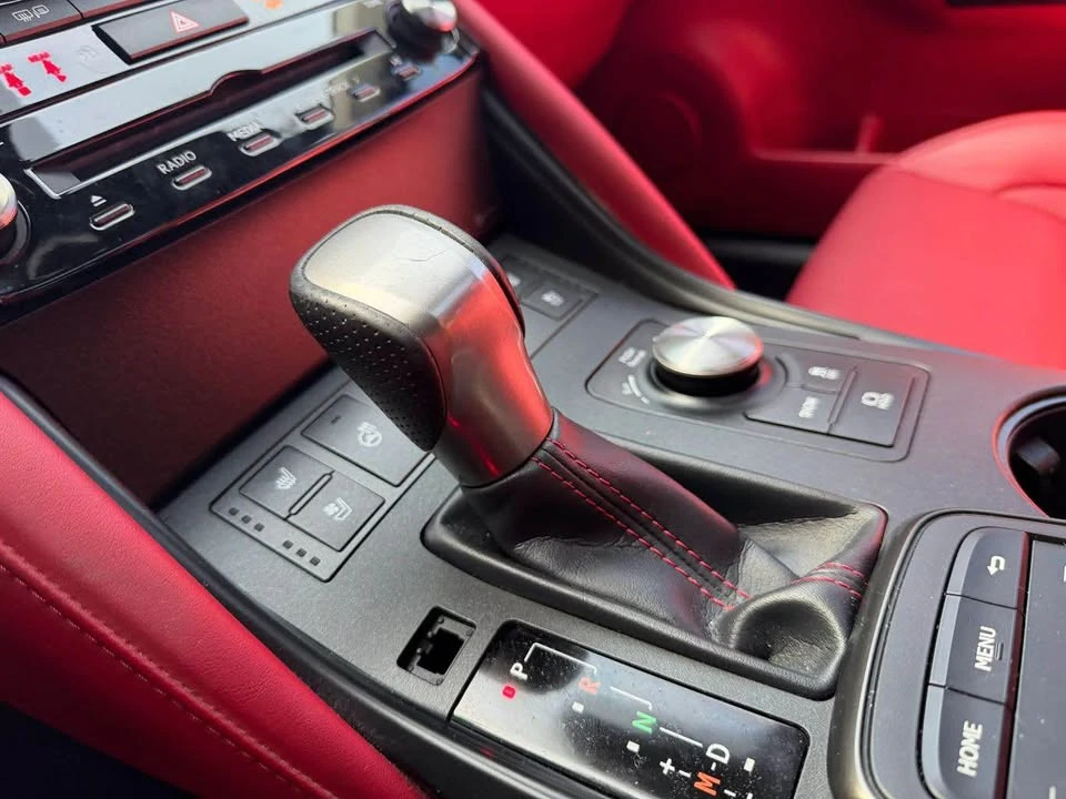 2021 Lexus IS 3rd Gen - Image 6 of 7